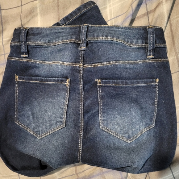 Ymi  high waisted skinny jeans "Only worn once." Size 3 - Picture 2 of 4